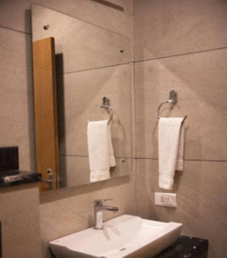 Hotel Aditya Residency Μποπάλ Εξωτερικό φωτογραφία